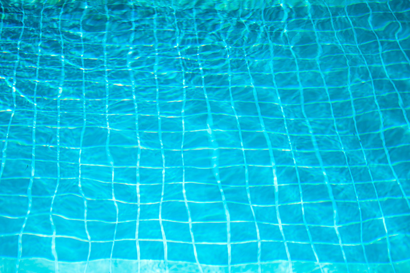 游泳池中的网格线