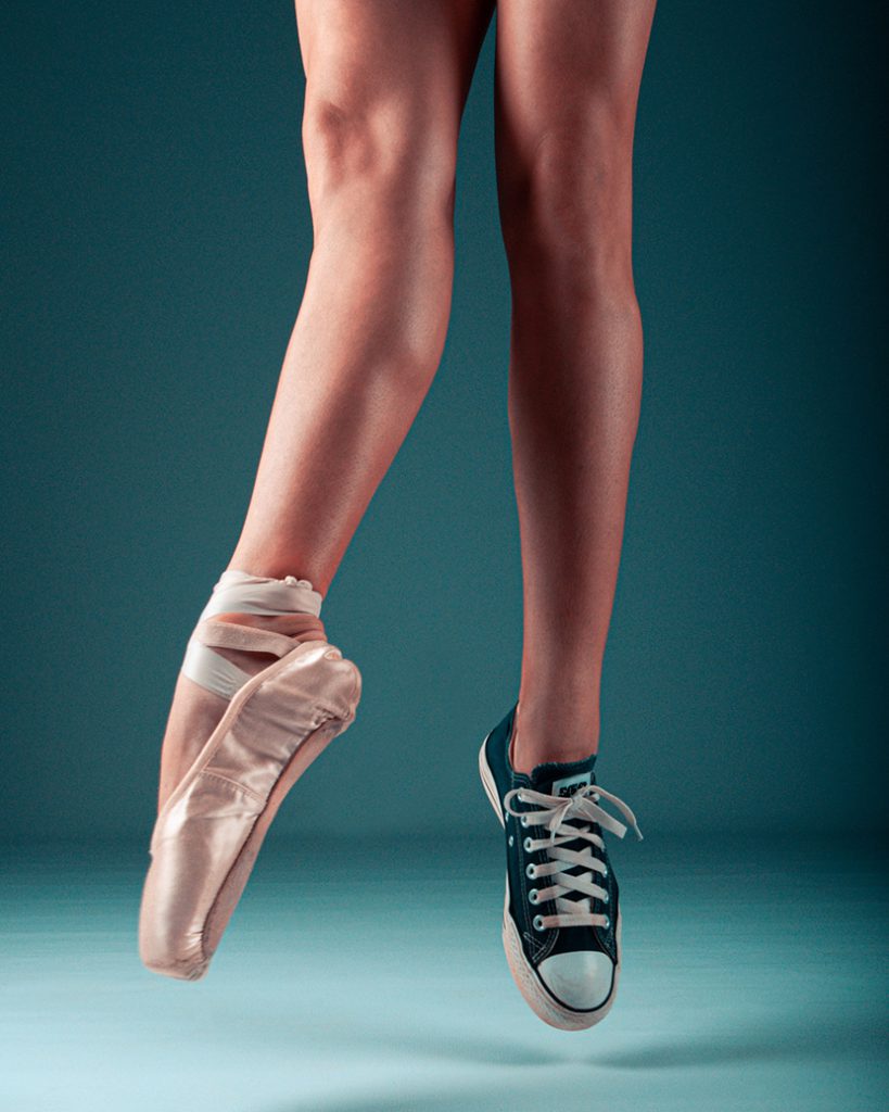 一条腿跳芭蕾一条腿跳街舞
