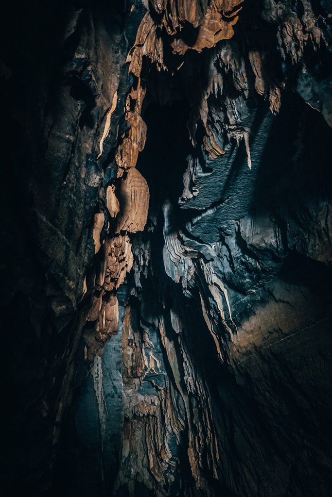 溶洞洞穴探险