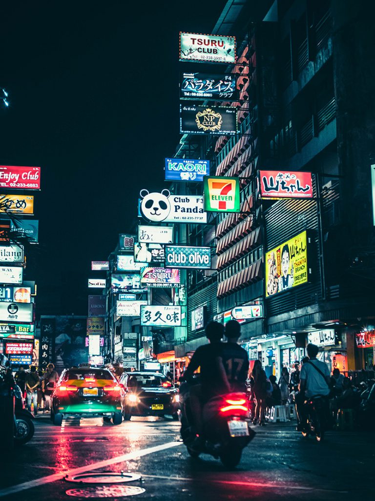日本街头霓虹灯