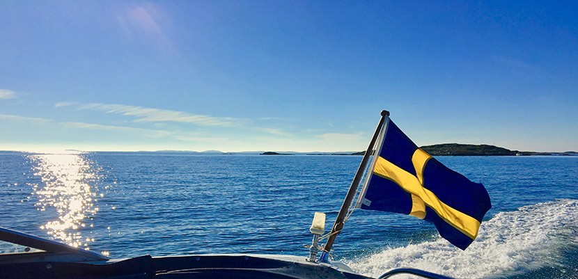 游艇上的瑞典国旗