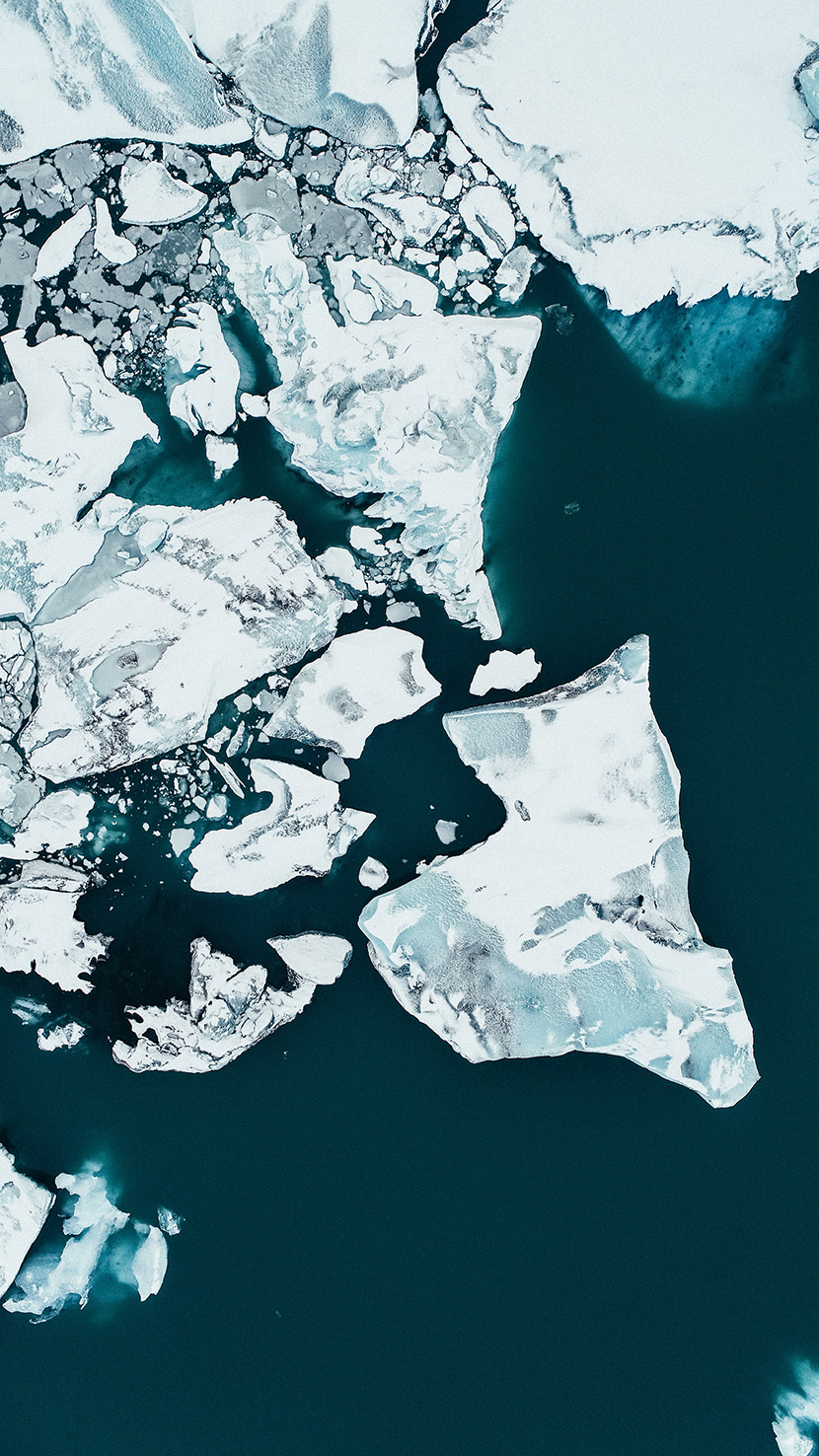 海面浮冰和冰川航拍正摄图