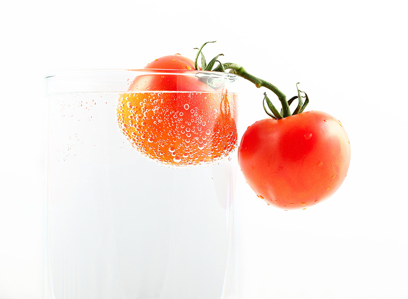 两个番茄西红柿