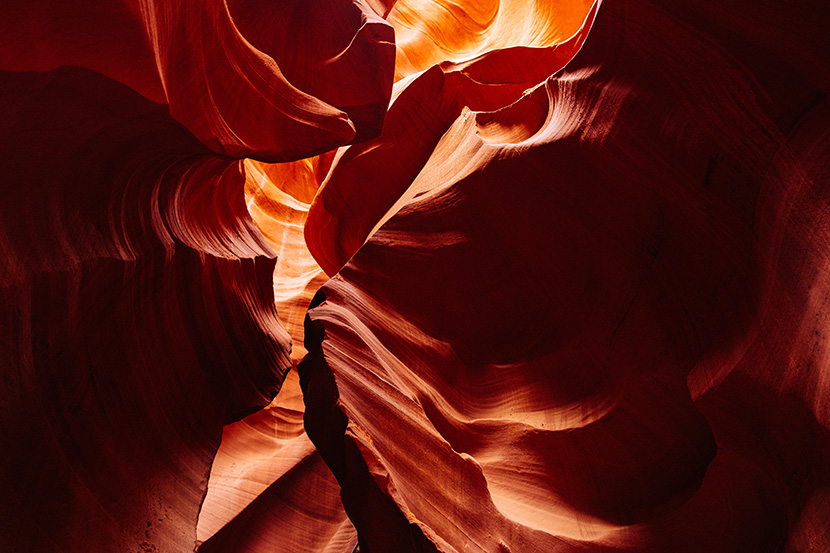 亚利桑那州（Arizona)的羚羊谷(Antelope Canyon)摄影爱好者和各路网红们的最爱