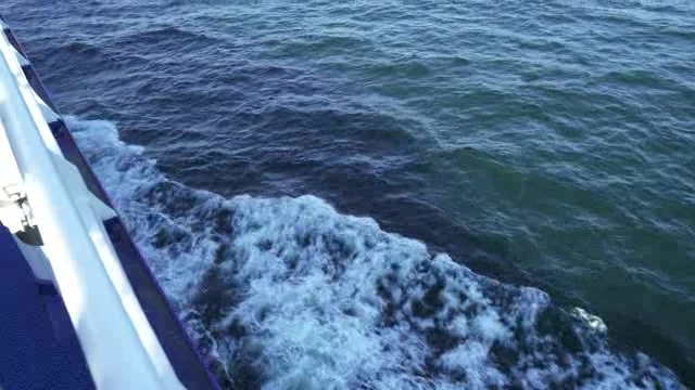 在海上行驶中的游艇短视频素材【4K】