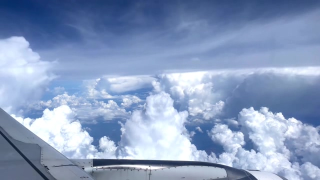 坐在飞机上看云海短视频素材【4K】